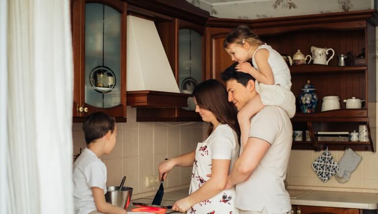 اختر بسهولة من بين آلاف السمات المجانية